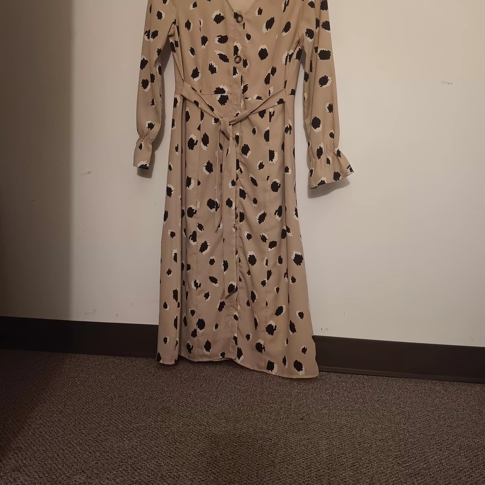 Elegant Long Sleeve Beige and Black Dress